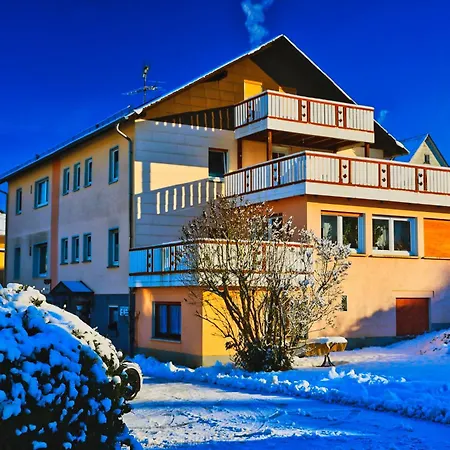 Διαμέρισμα Pension Central Ferienwohnungen Bad Endbach